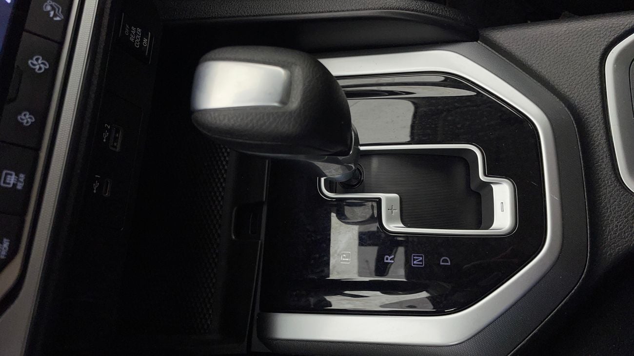 نيسان إكستيرا TITANIUM 2.5 | بدون دفعة مقدمة | اختبار القيادة في المنزل