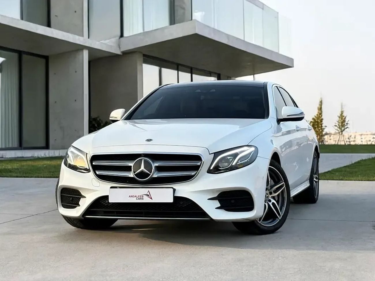 مرسيدس بنز E300 STD AED 1,900 P.M | 0% DOWN PAYMENT | MERCEDES-BENZ E300 AMG | 2.0L V4 | 2020
