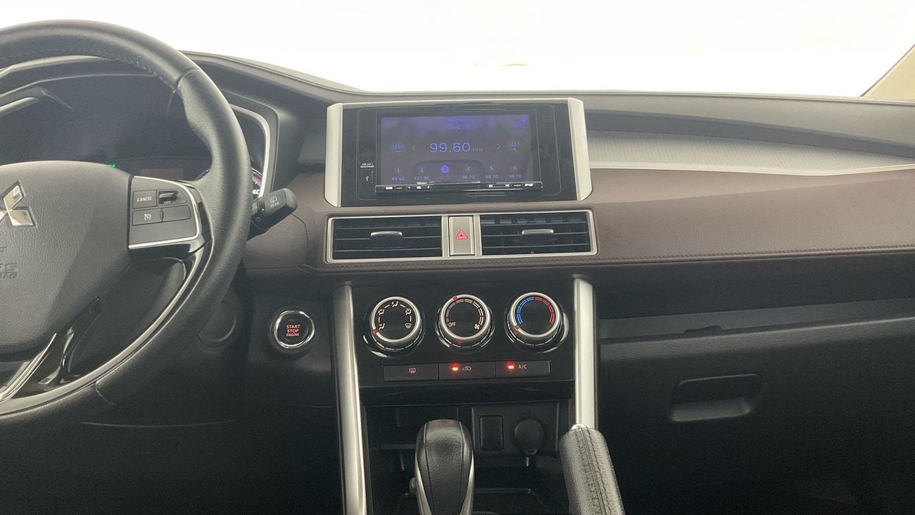 ميتسوبيشي إكسباندر كروس Premium | شامل الضمان | 0 ﺪﻔﻋﺓ ﺃﻮﻟﻯ