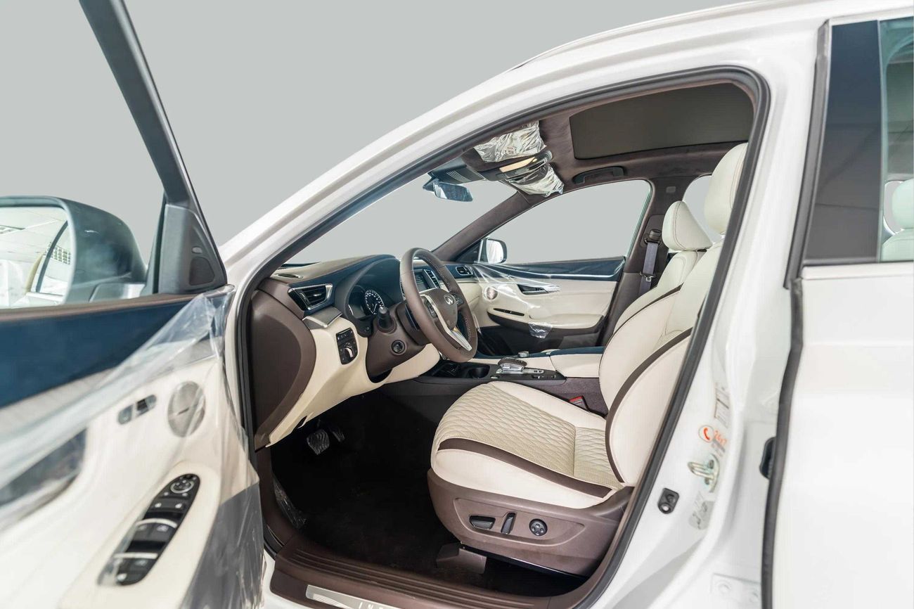 إنفينيتي QX50 AUTOGRAPH 2.0