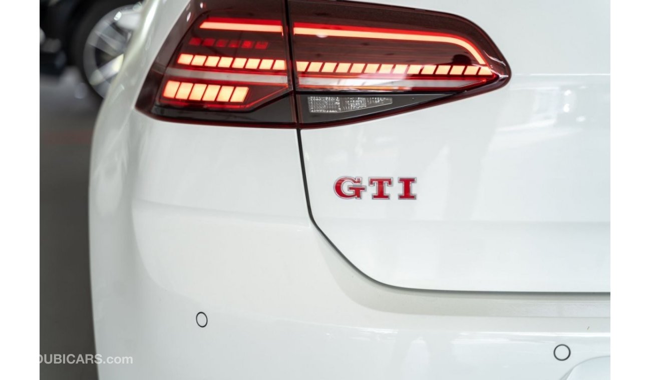 فولكس واجن جولف GTI