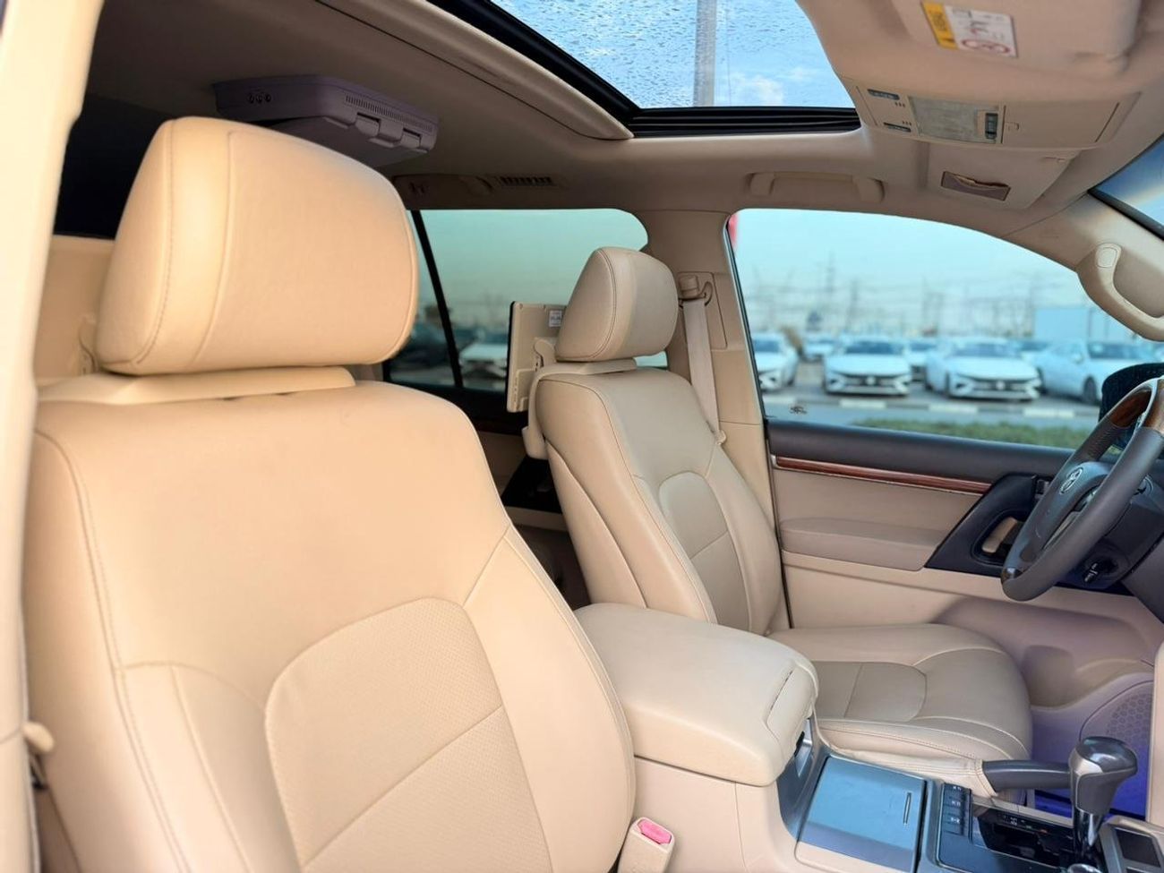 تويوتا لاند كروزر GXR 4.6L