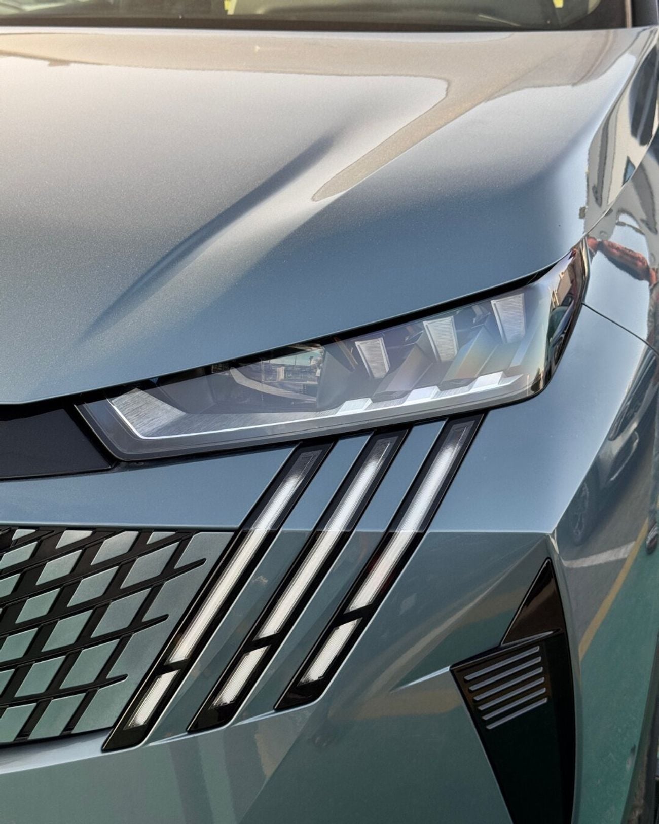 Peugeot 3008 NEW PEUGEOT 3008 GT - 1.6T - (2025 MODEL) GCC specs