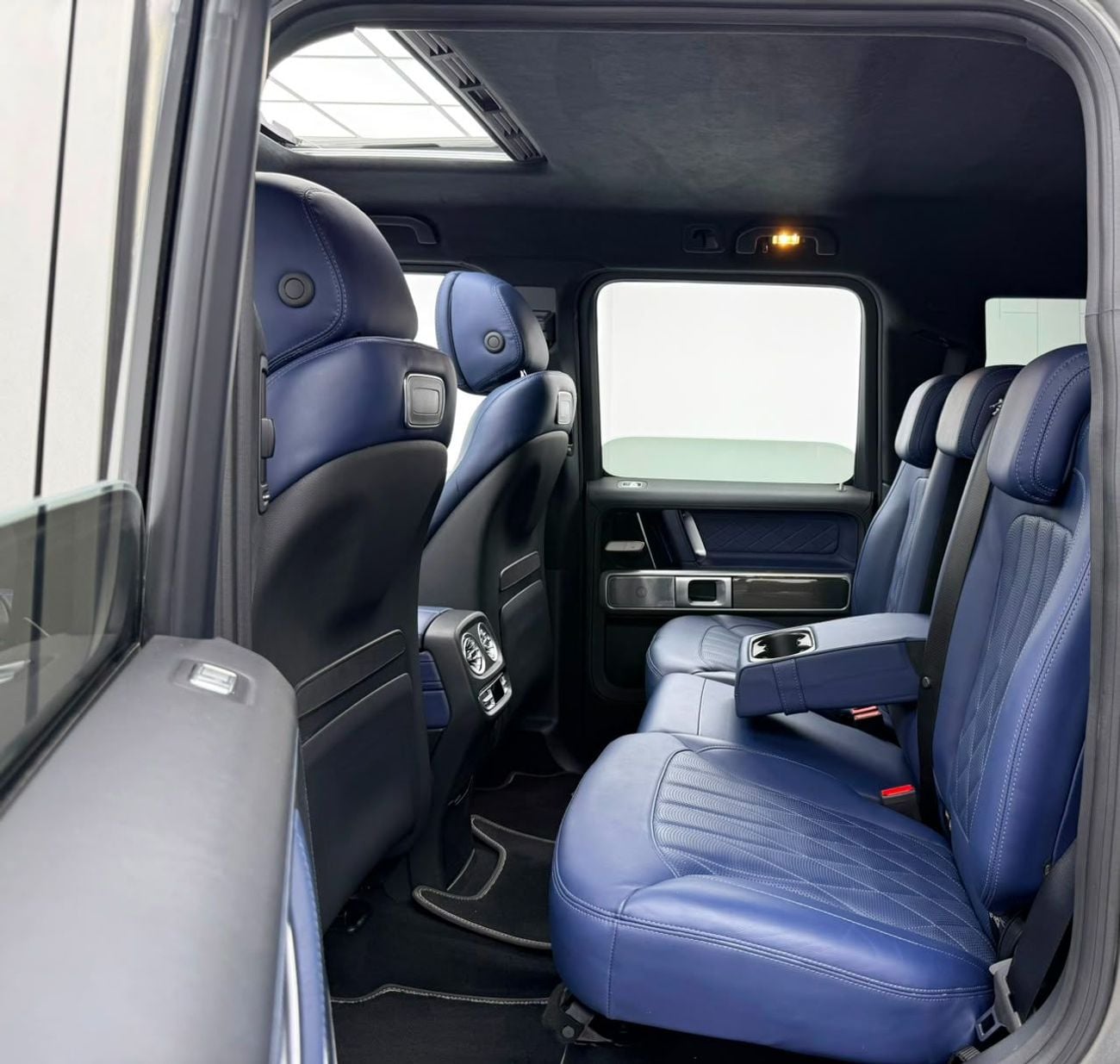 Mercedes Benz Brabus 2022 Mercedes Benz Brabus G700, 2027 AAA Warranty, Full Service History, Excellent Condition, GCC