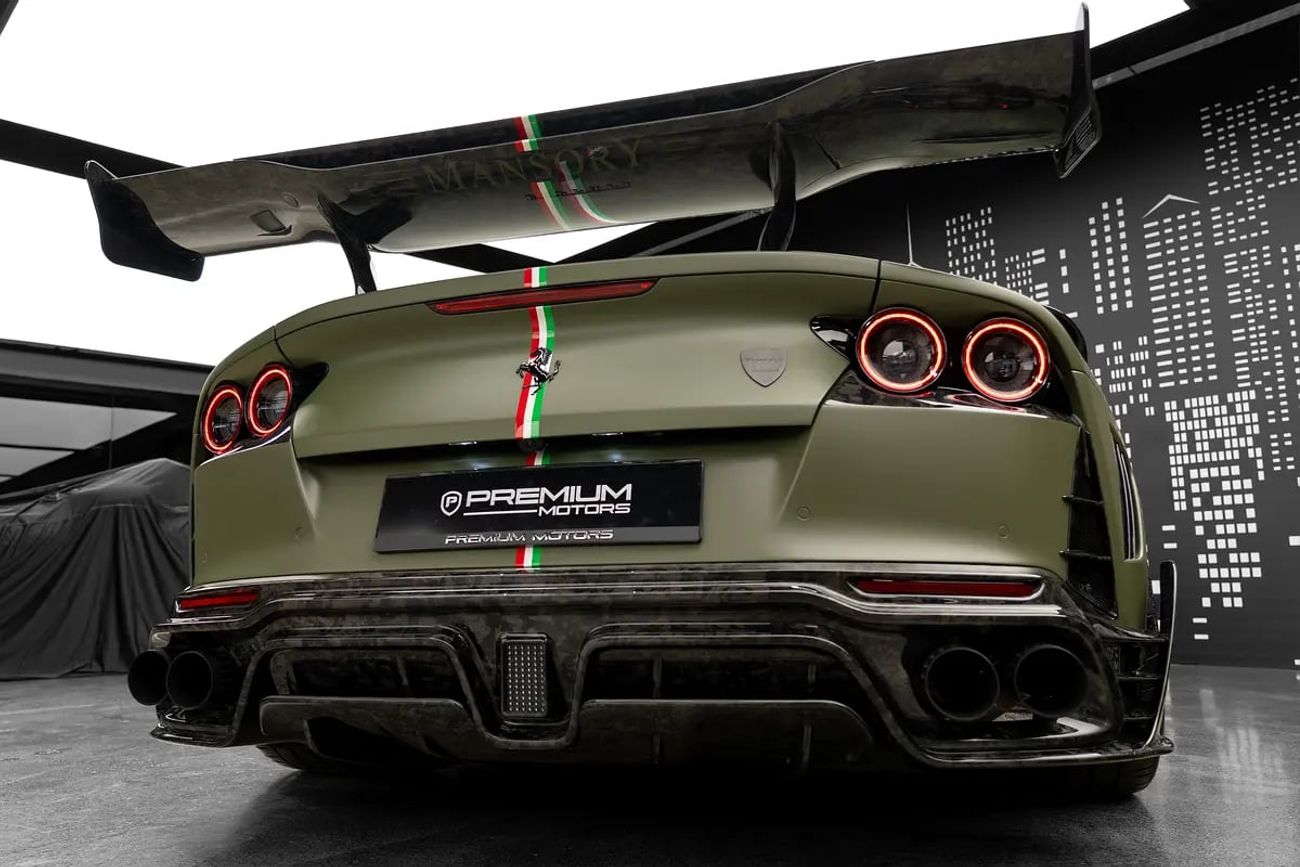 فيراري 812 GTS