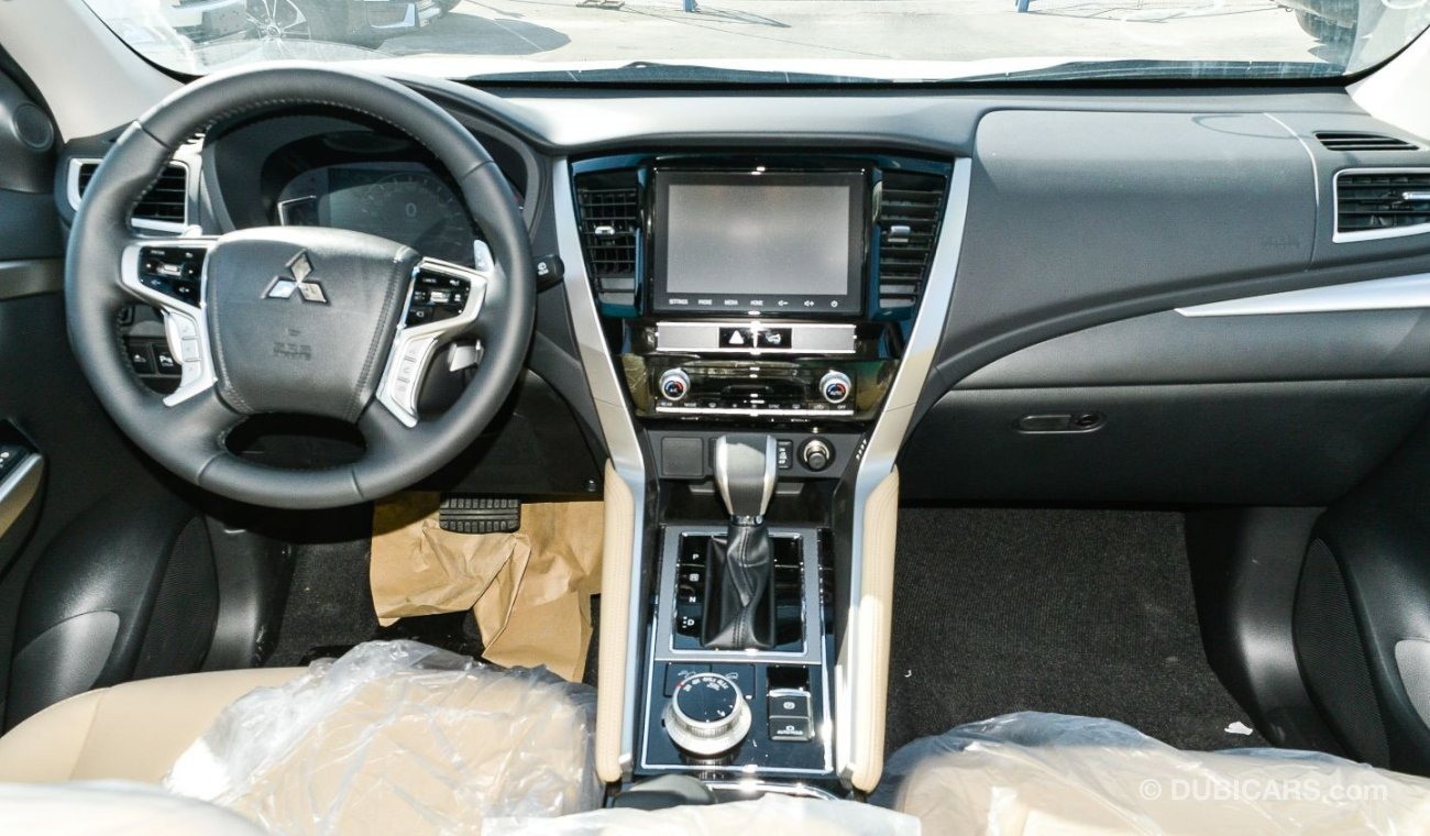 Mitsubishi Montero 3.0L Petrol A/T V6 Full Option