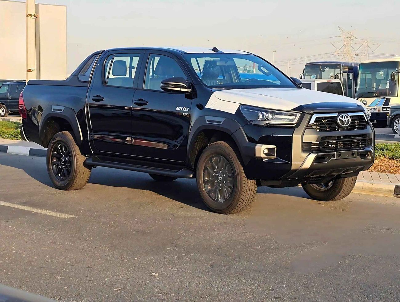 تويوتا هيلوكس ADVENTURE, 4.0L PETROL, A/T, 360* CAMERA, "18" A/WHEELS WITH ROLL BAR  (CODE #  HPV6AF)