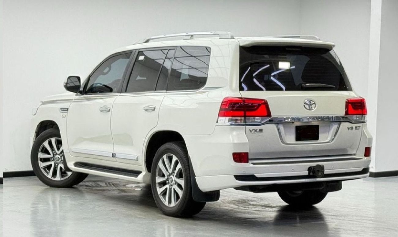 تويوتا لاند كروزر 