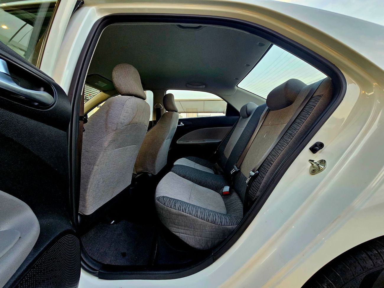 Kia Pegas EX GCC/ LOW MILEAGE/ LADY DRIVEN