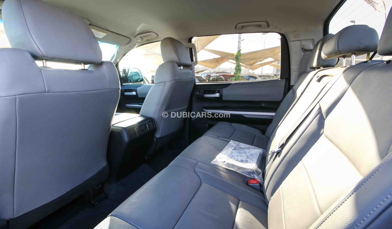 Toyota Tundra 5.7L V8 4X4 Limited