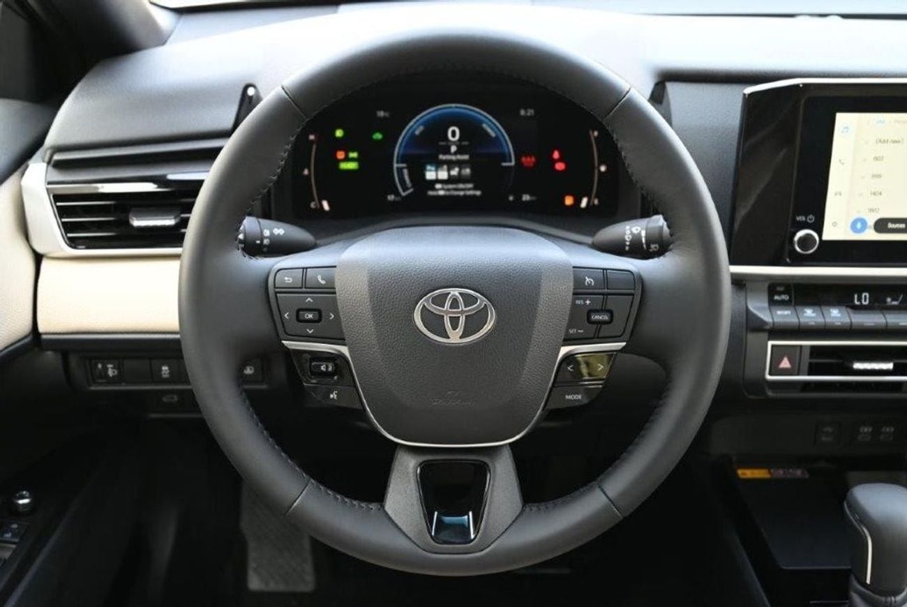 Toyota Camry 2025 TOYOTA CAMRY LE HYBRID 2.5L AT