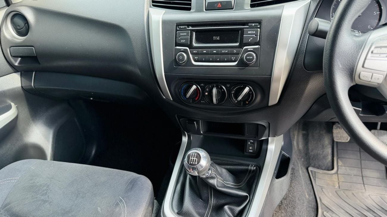 نيسان نافارا -