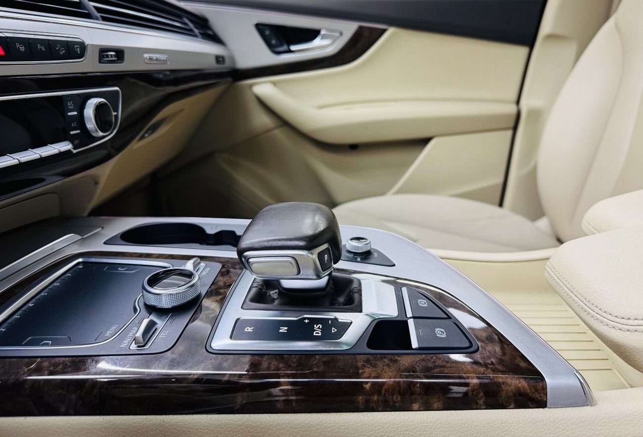 Audi Q7 45 TFSI quattro 3.0L