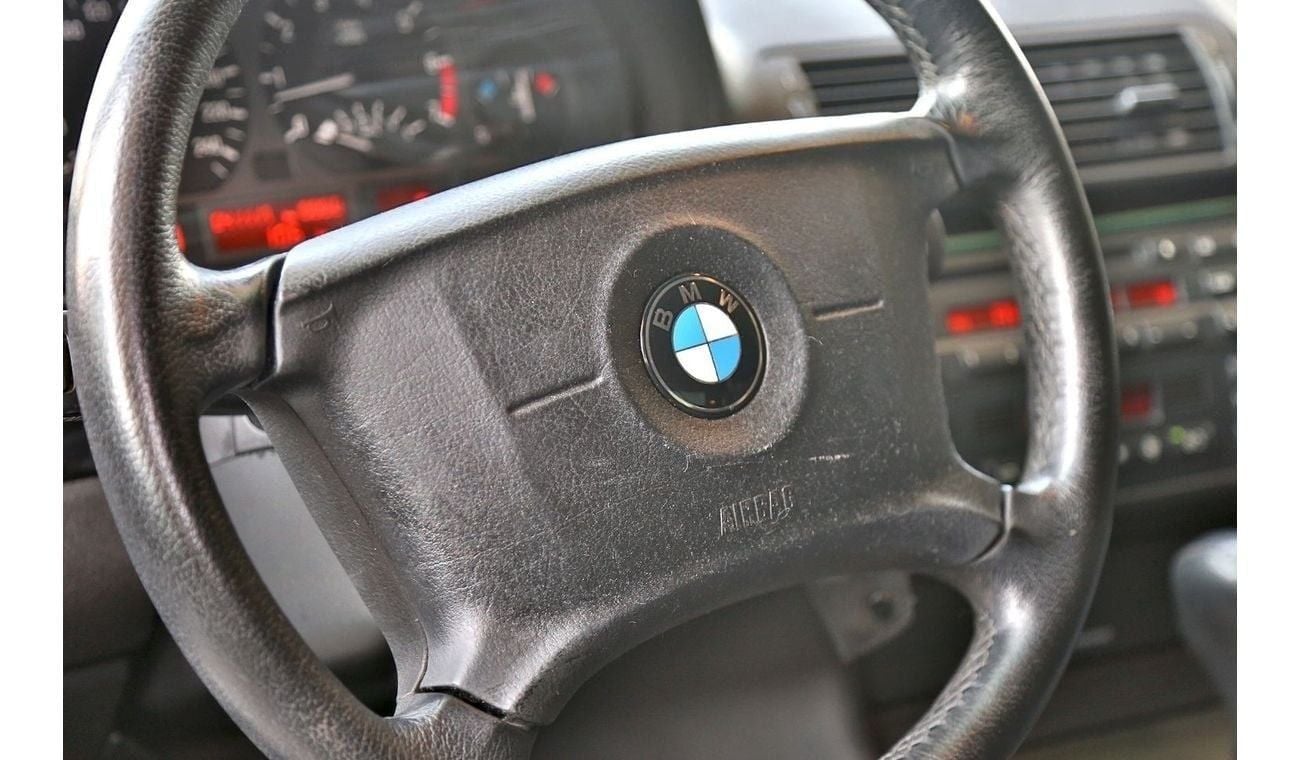 BMW 320i 2001 Japanese Specification