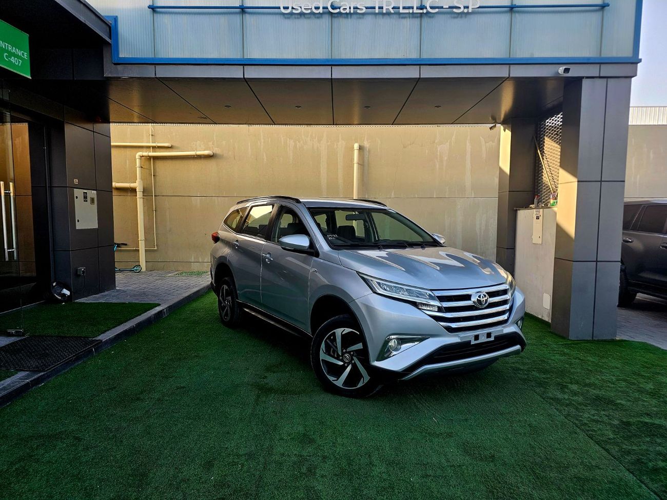 تويوتا راش EX/ PASSENGER/ GCC 1.5L V4/ LOW MILEAGE/ 7 SEATS