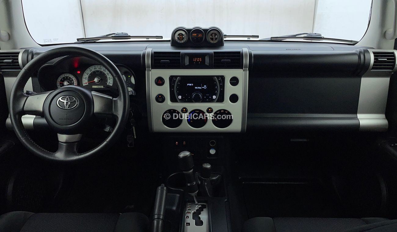 Toyota FJ Cruiser GXR 4 | Zero Down Payment | Free Home Test Drive