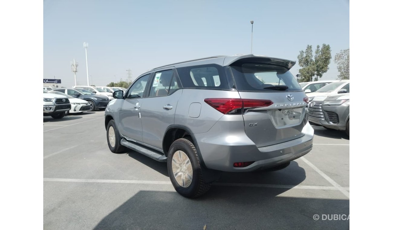 Toyota Fortuner TOYOTA FORTUNER 2.7 AT 4X4 SILVER 2022