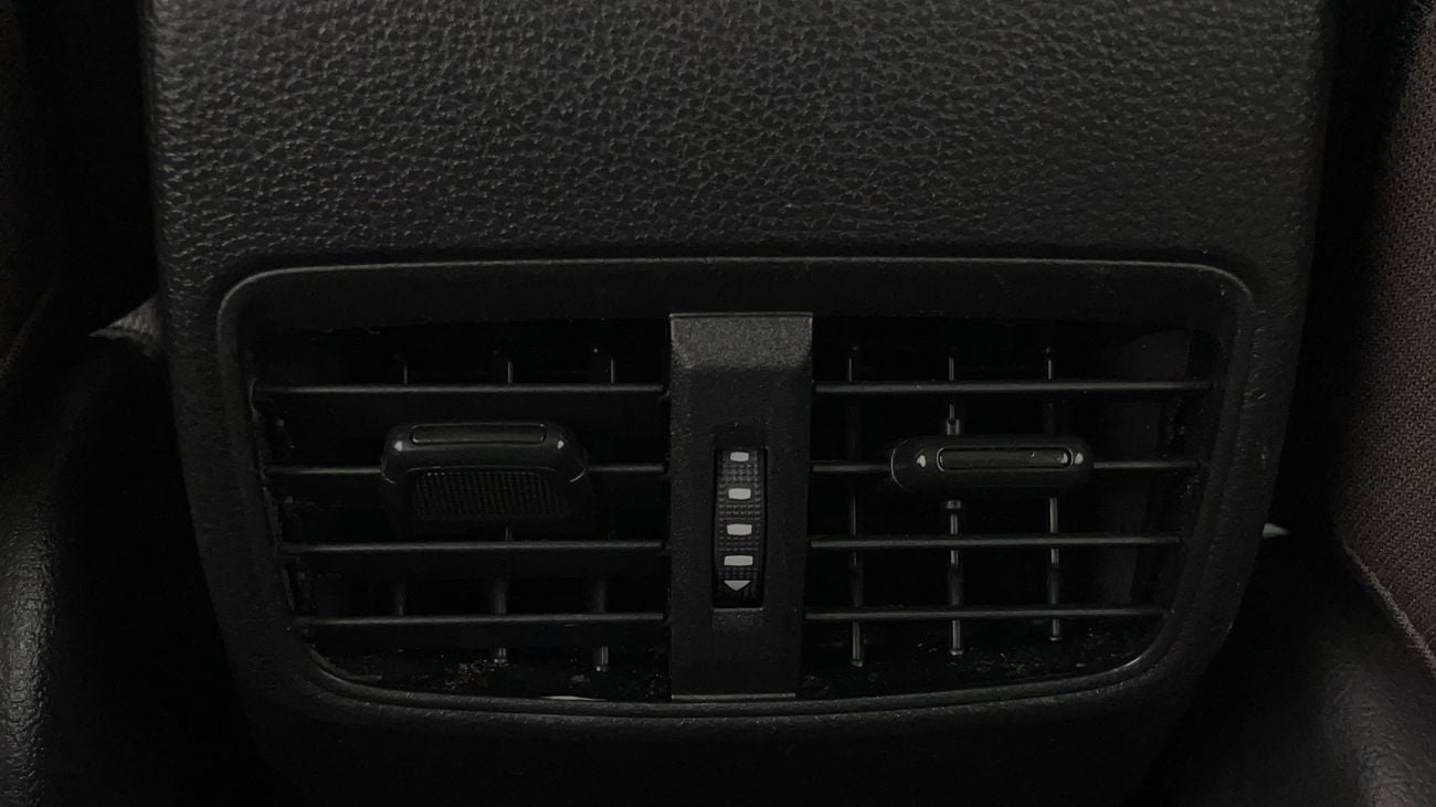 تويوتا كورولا XLI 1.6 | بدون دفعة مقدمة | اختبار القيادة في المنزل