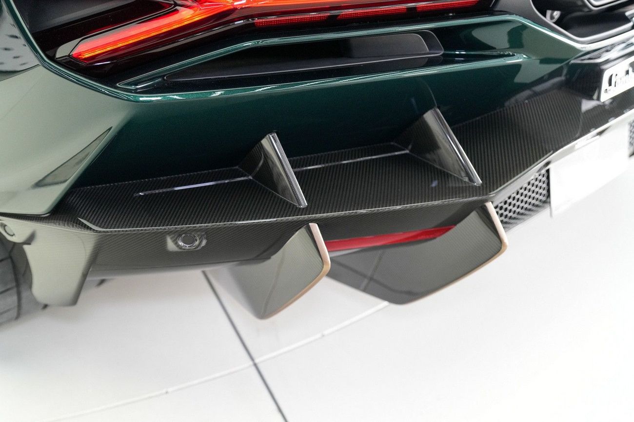 لامبورغيني ريفويلتو STANDARD