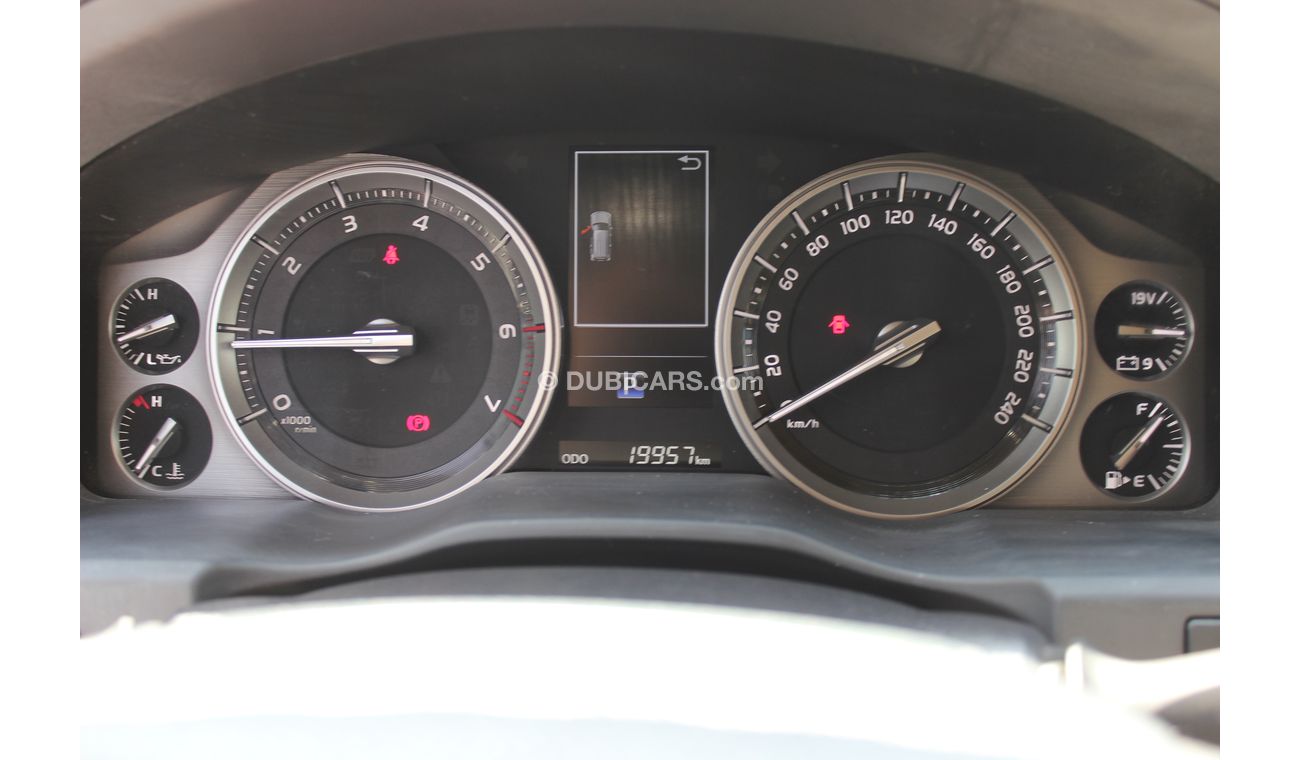 تويوتا لاند كروزر (2020) GXR V6 UNDER WARRANTY