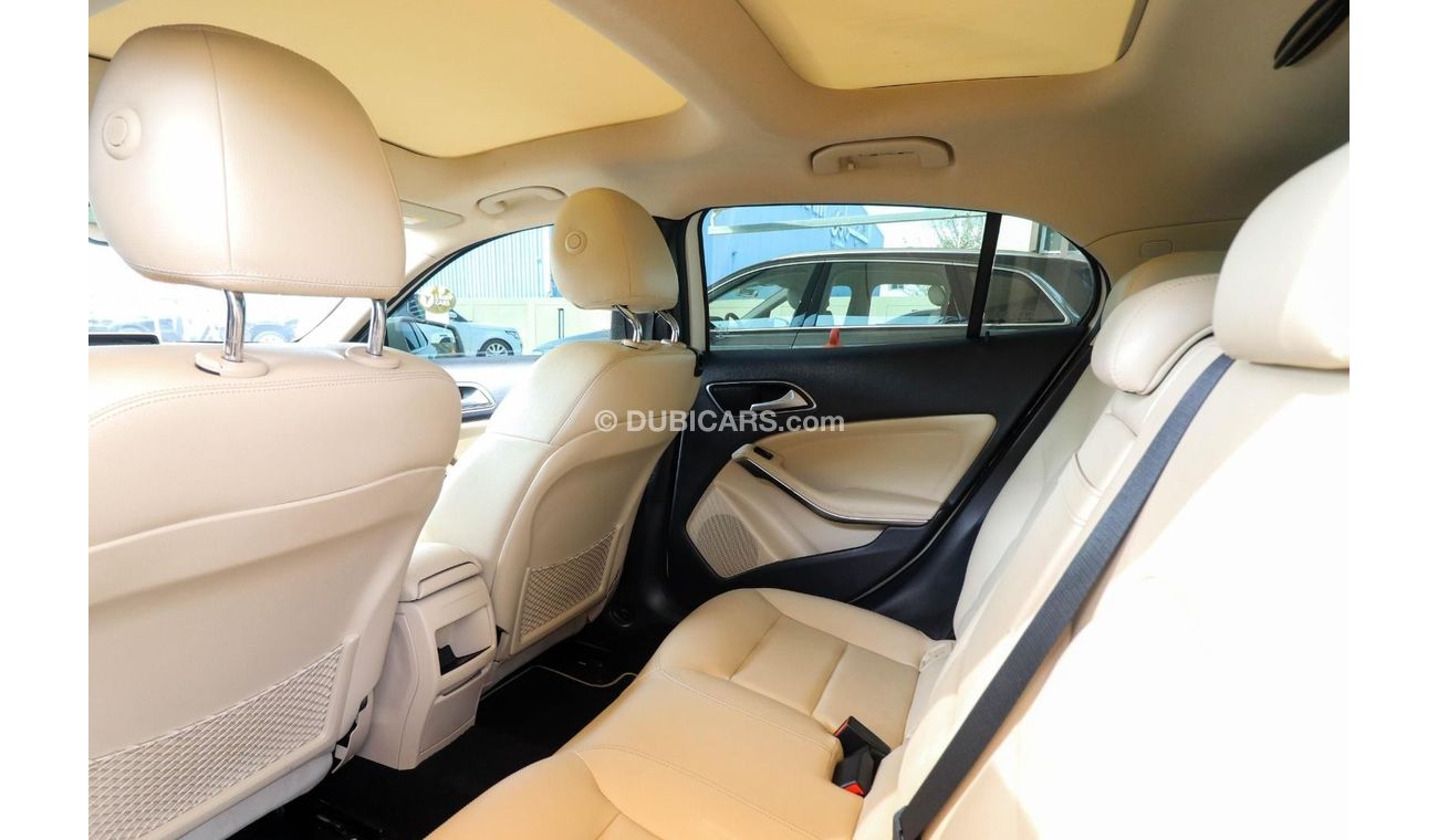 Mercedes-Benz GLA 250 X156