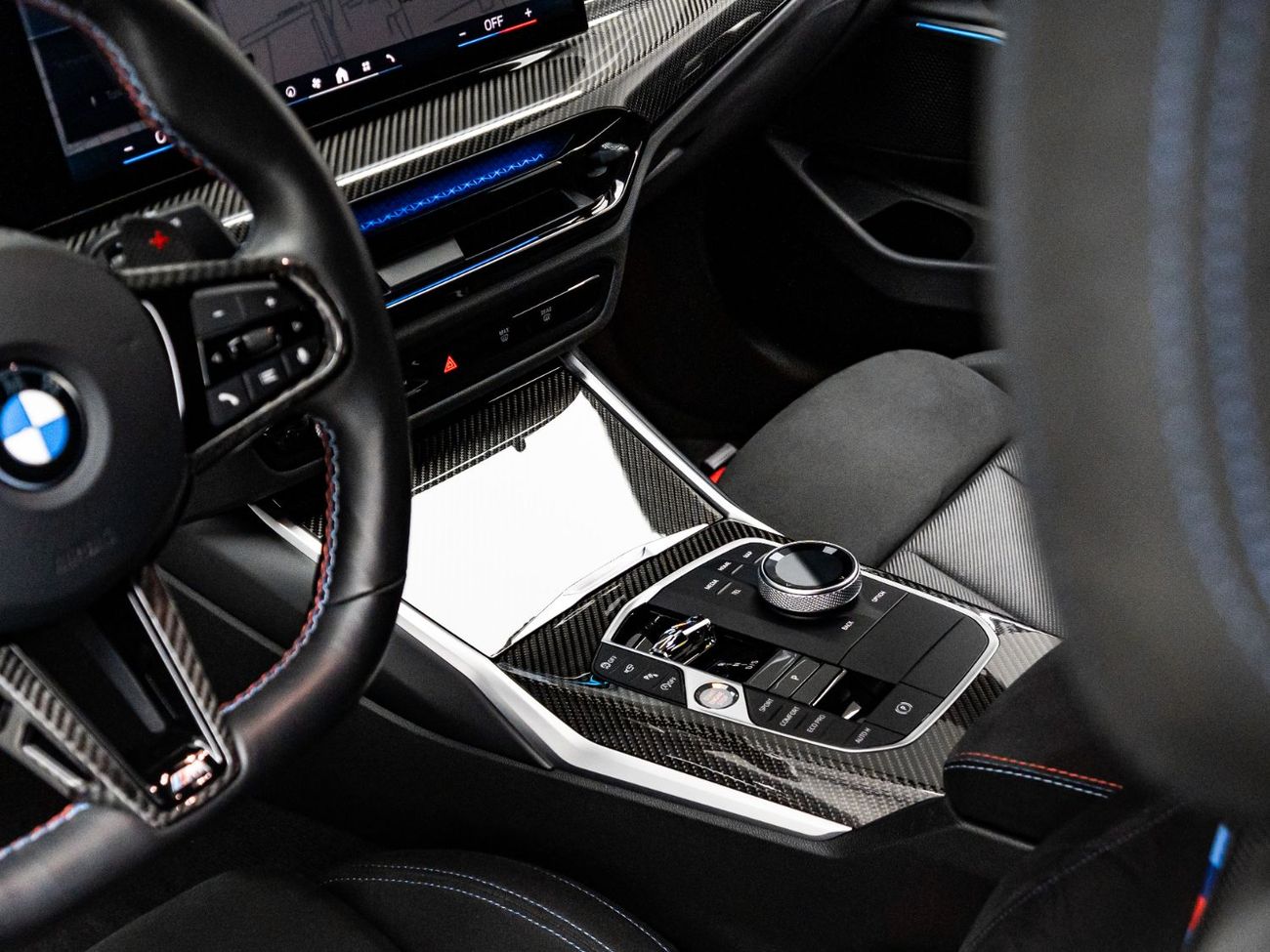 BMW M340i Std 3.0L 2025 BMW M340i xDrive, 2030 BMW Warranty + Service Contract, Low KMs, GCC