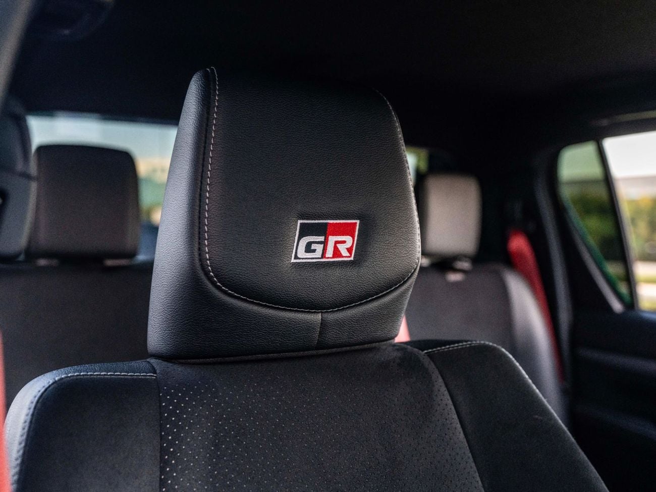 Toyota Hilux GR SPORT