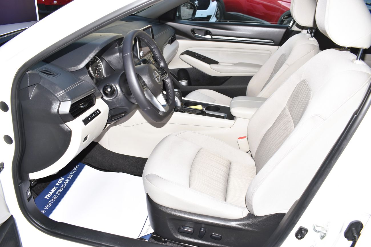 Nissan Altima AED 1199 PM | 2.5L SV GCC DEALER WARRANTY