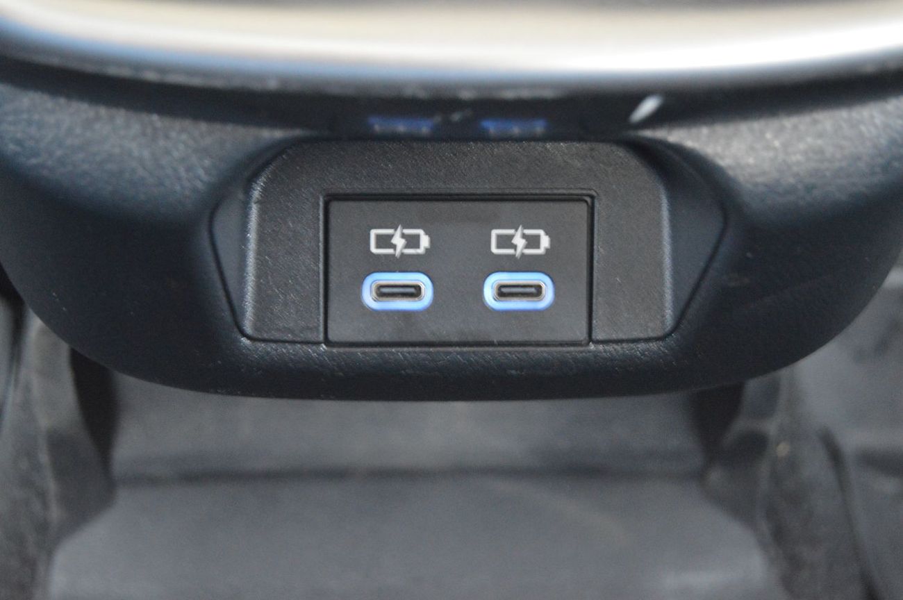 Toyota Hilux Double cabin, perfect inside and outside