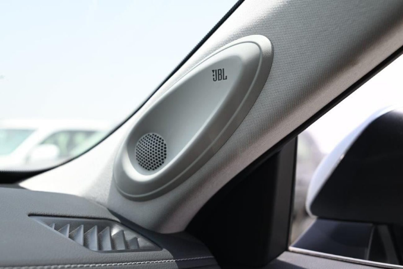 Toyota Highlander Limited Hybrid 2.5L E-AWD 7-Seater Automatic