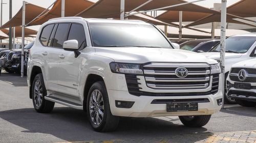 Toyota Land Cruiser GXR 3.5 L Twin Turbo V6