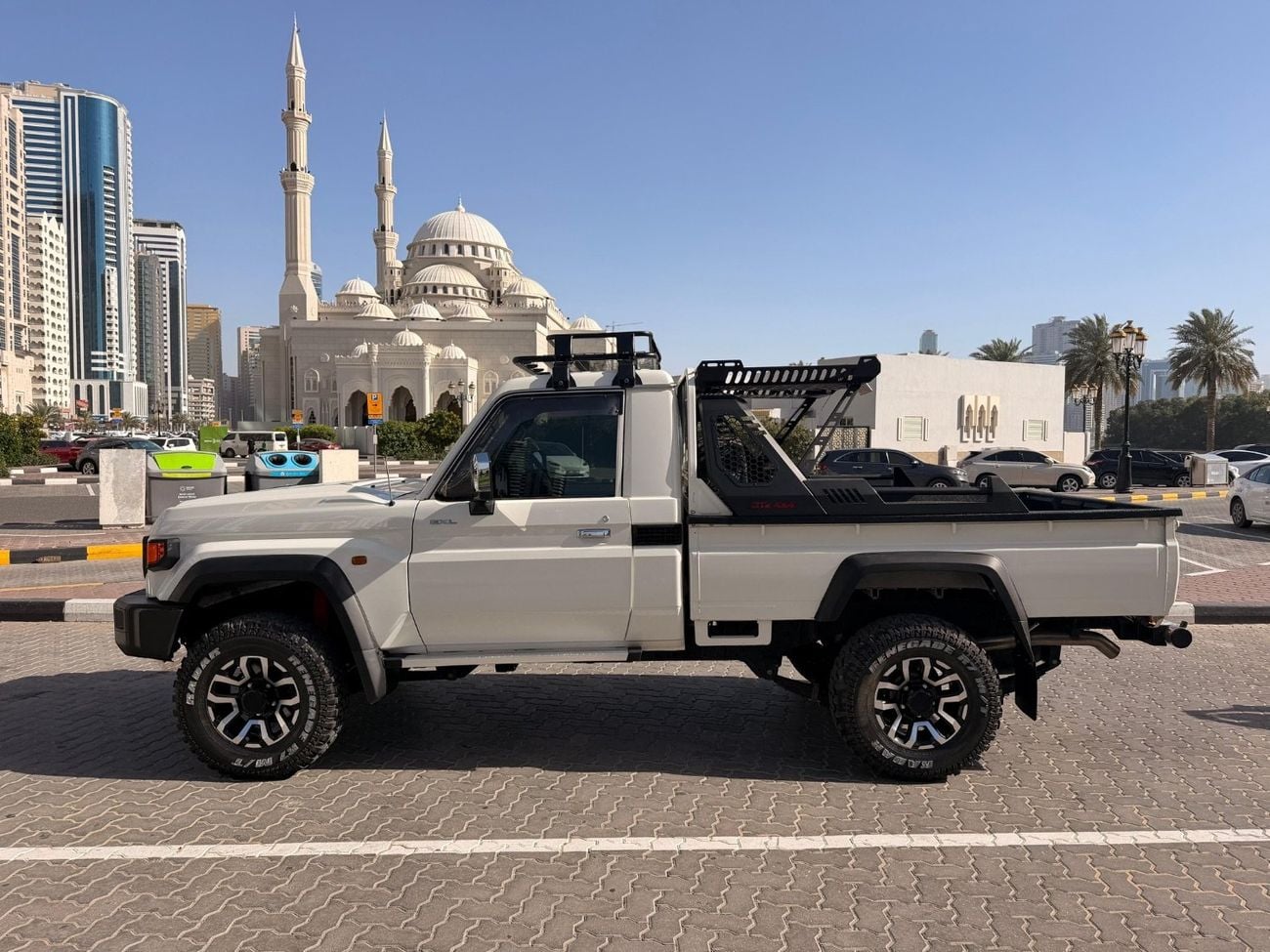 تويوتا لاند كروزر 