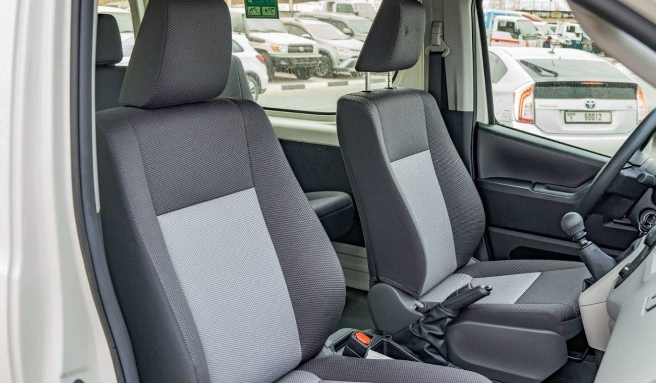 Toyota Hiace 2024 Toyota Hiace 3.5L petrol MT High Roof GCC