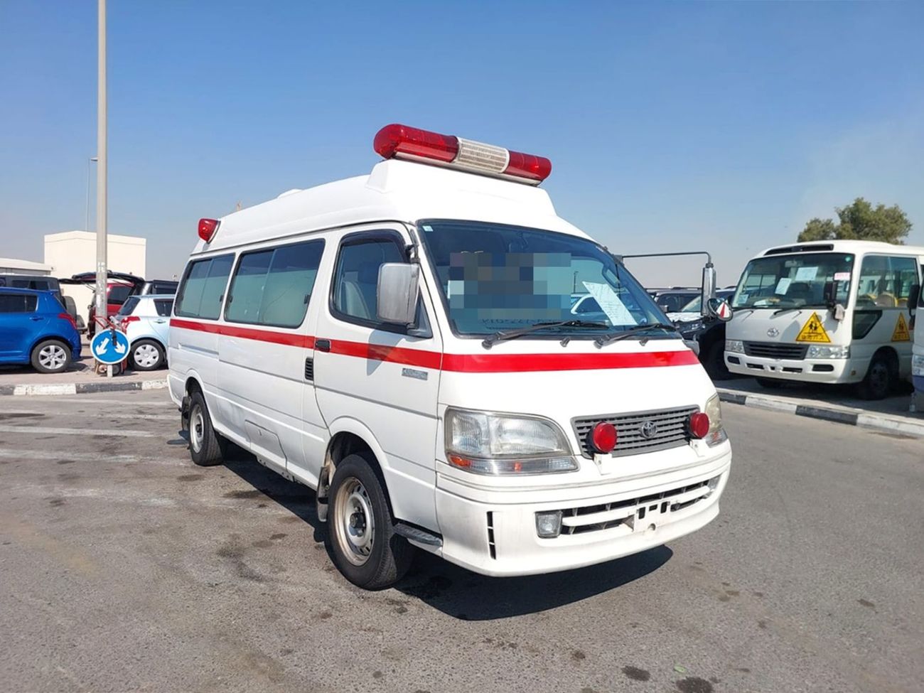 Toyota Hiace (RAMADAN OFFER) TOYOTA HIACE VAN AMBULANCE RHD 1997 MODEL 2.4 L PETROL AUTOMATIC(PM01771)