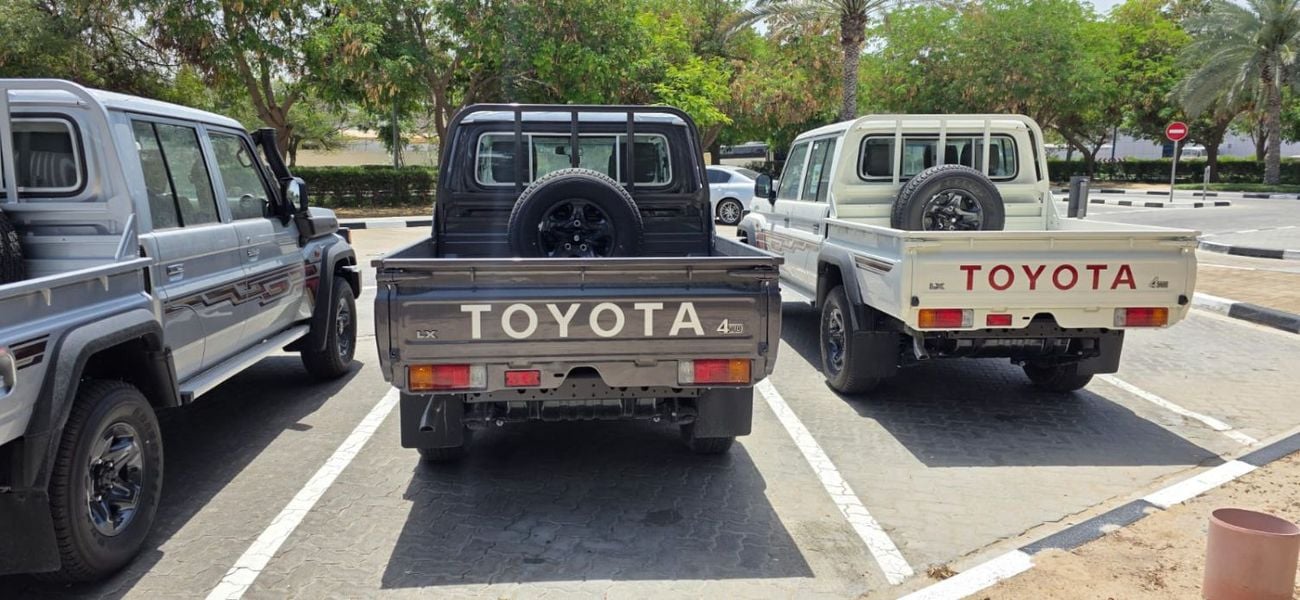 تويوتا لاند كروزر بيك آب
