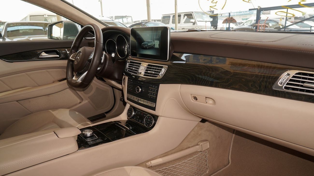 مرسيدس بنز CLS 550