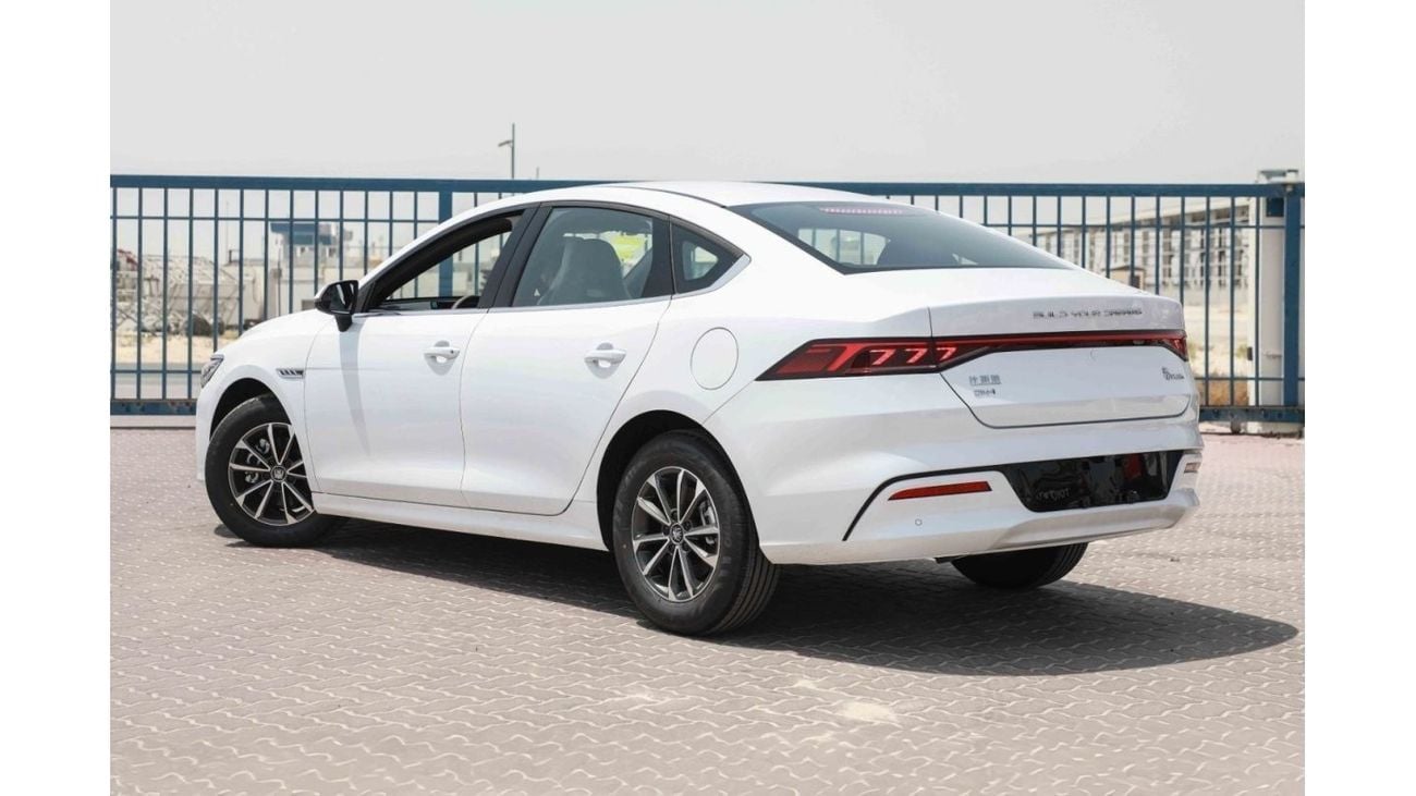 بي واي دي كين بلاس 2024 BYD Qin Plus DM-i Honor Lead 1.5 plug-in Hybrid - أبيض من الداخل بني | للتصدير فقط