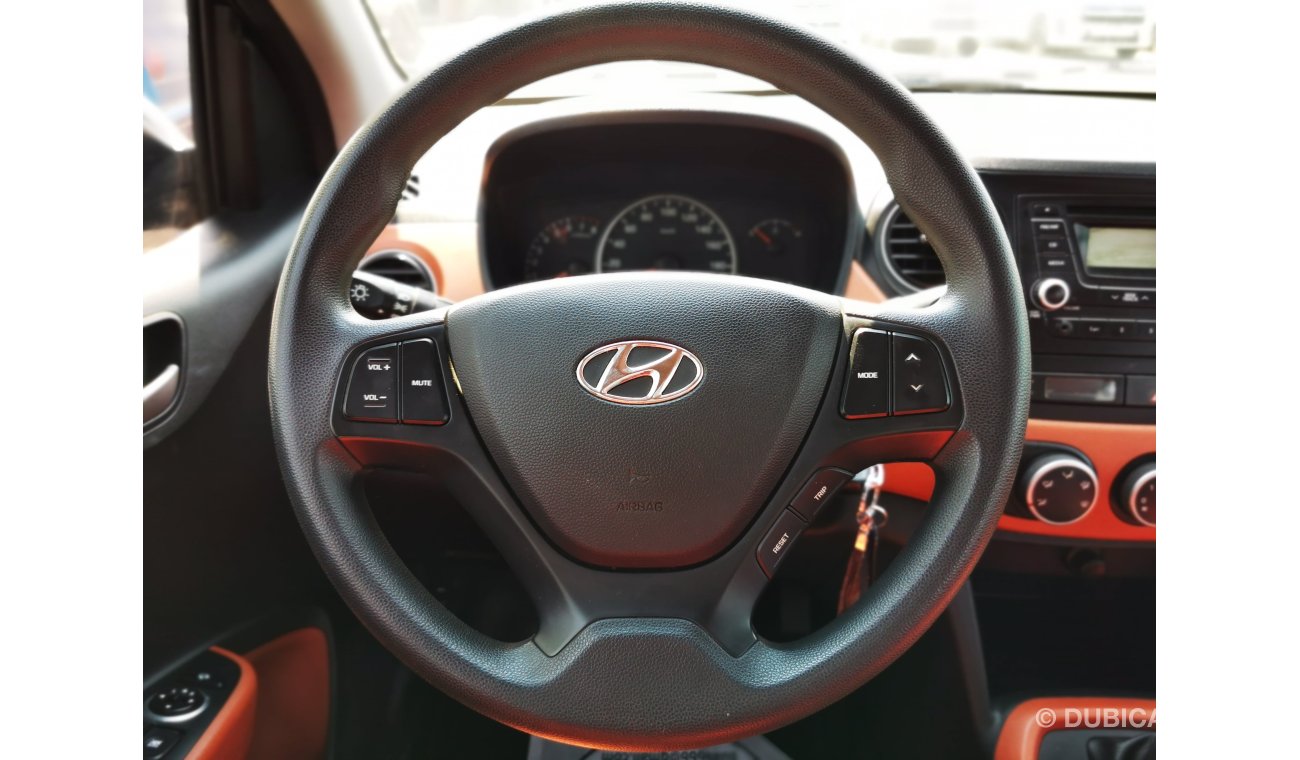 Hyundai Grand i10 1.2L, 17' Alloy Rims, Key Start, Power Steering with Multimedia / Telephone Controls, LOT-HG709