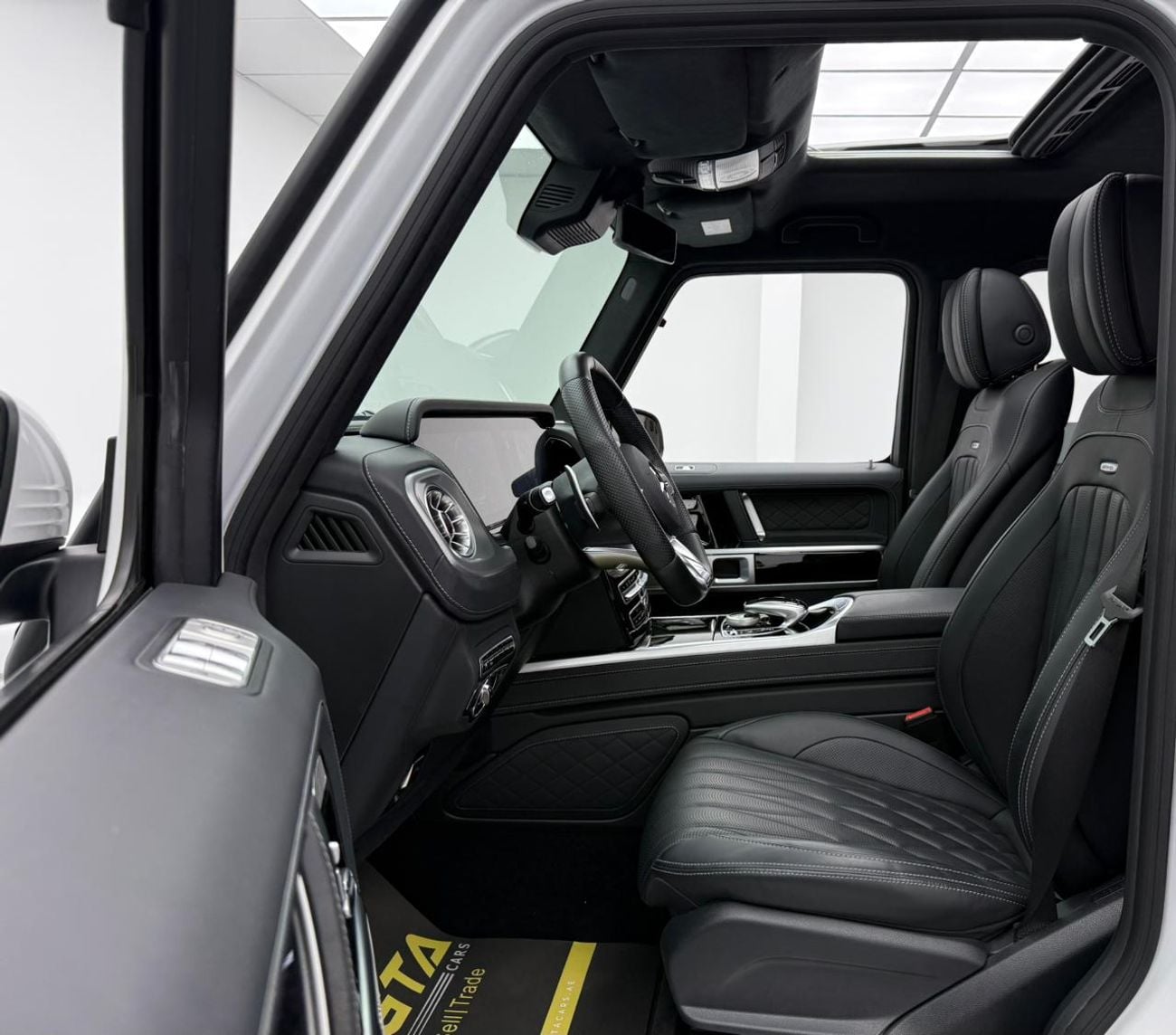 مرسيدس بنز G 63 AMG 2022 Mercedes Benz G63 AMG, Warranty, Very Low Km,  Fully Loaded, Excellent Condition, Japanese