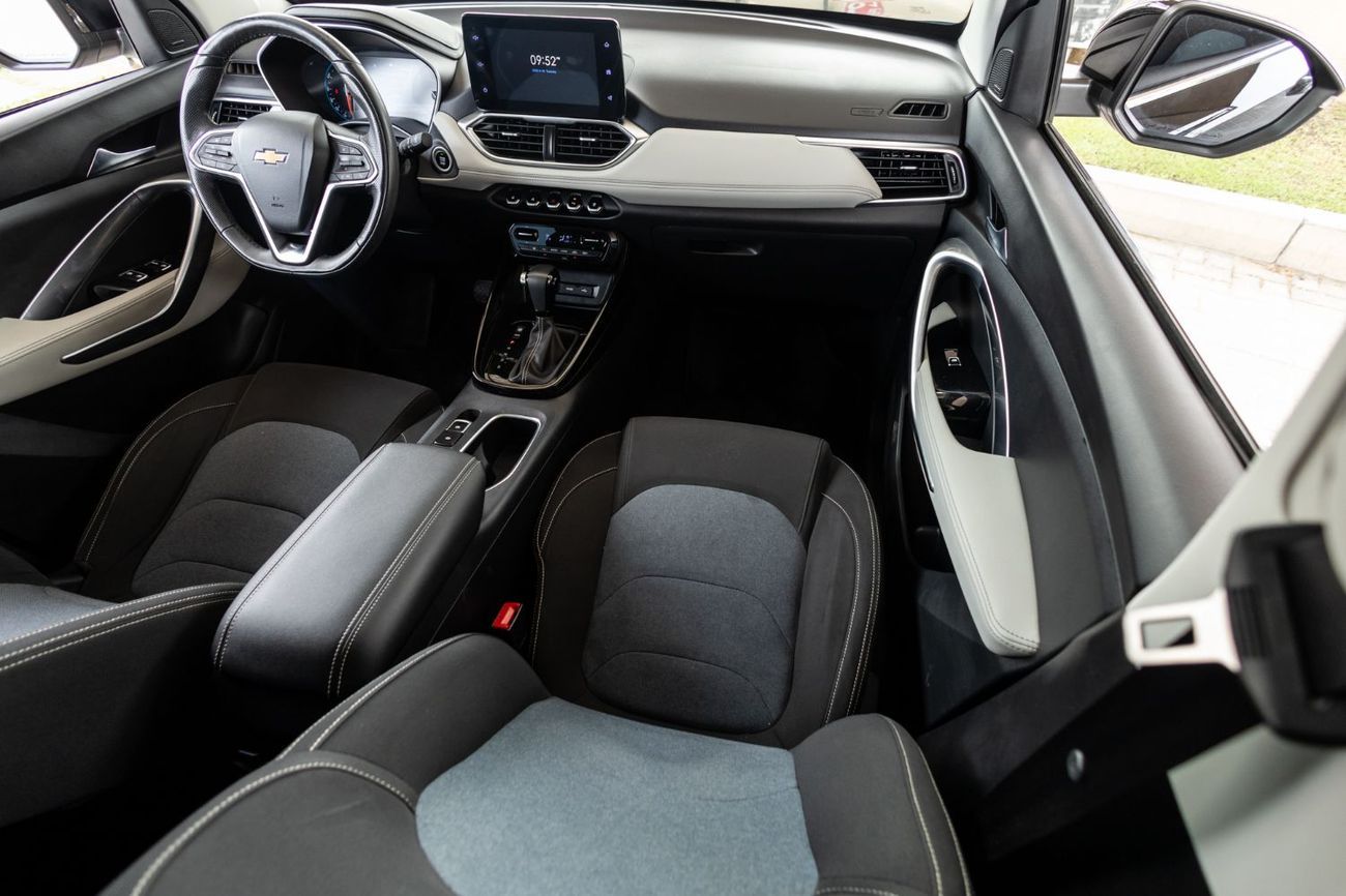 Chevrolet Captiva Premier 1.5L (150 HP) (7 Seater)