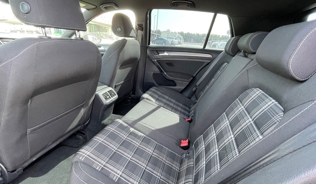 فولكس واجن جولف GTI SEL 2.0T Diesel, 2.0T