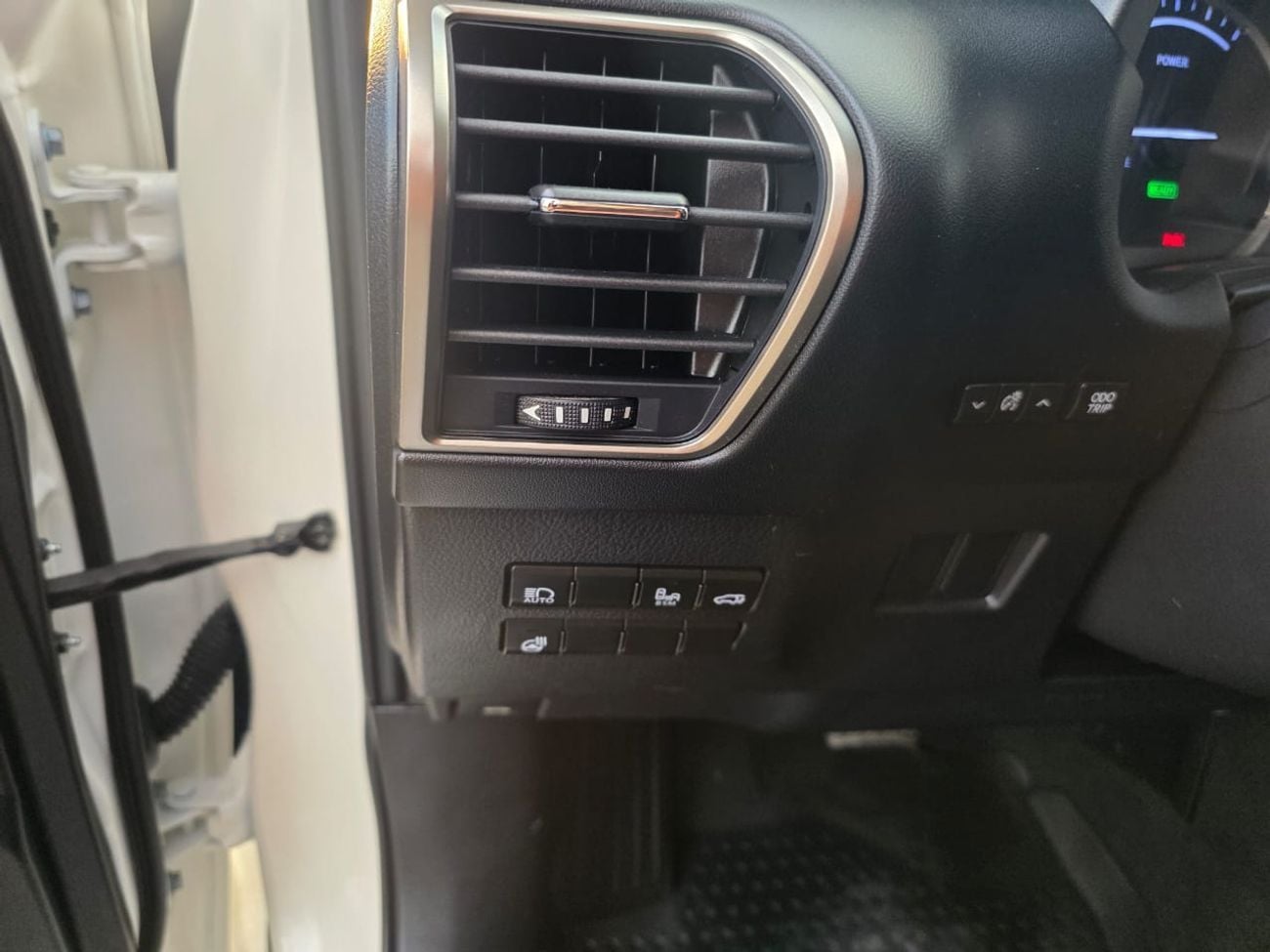 لكزس NX350h NX300 Hybrid