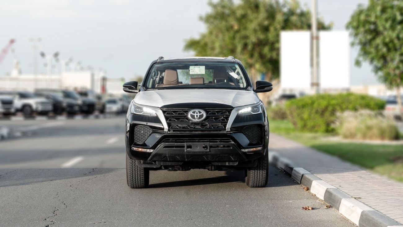 تويوتا فورتونر GX 2026 Toyota Fortuner GX 2.4L AT Diesel (Black-Tan)