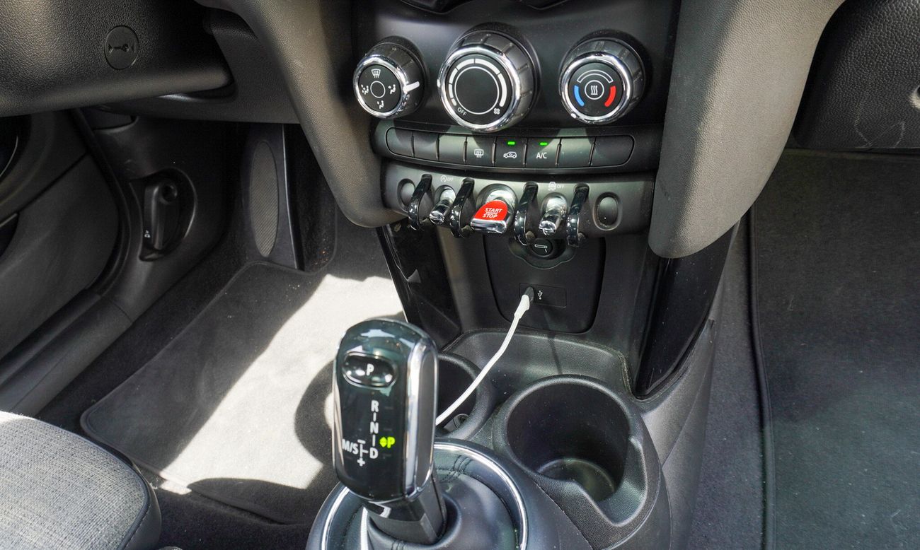 Mini Cooper Std 1.5L (4 Seater)