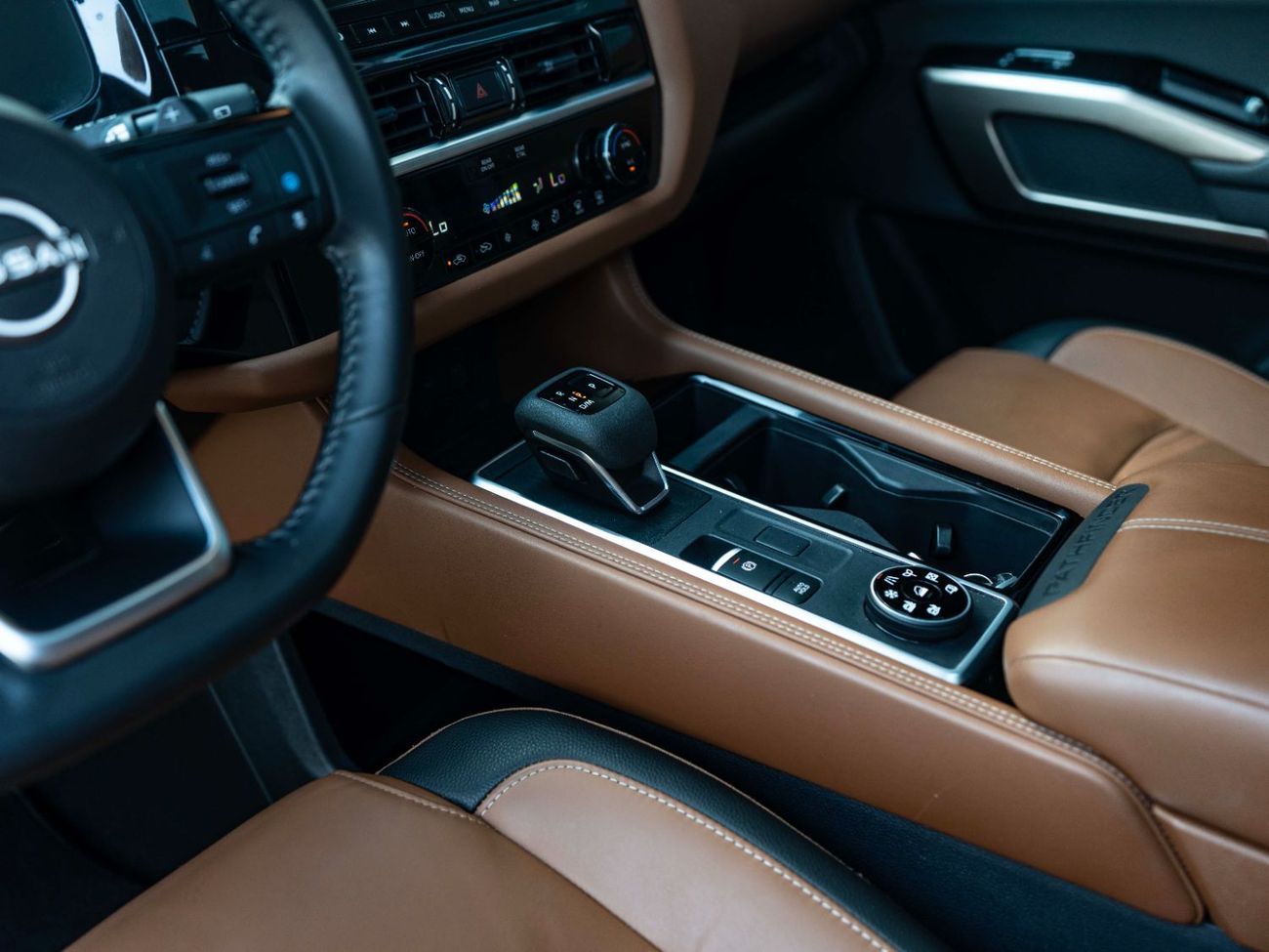 Nissan Pathfinder 3.5L SL 4WD