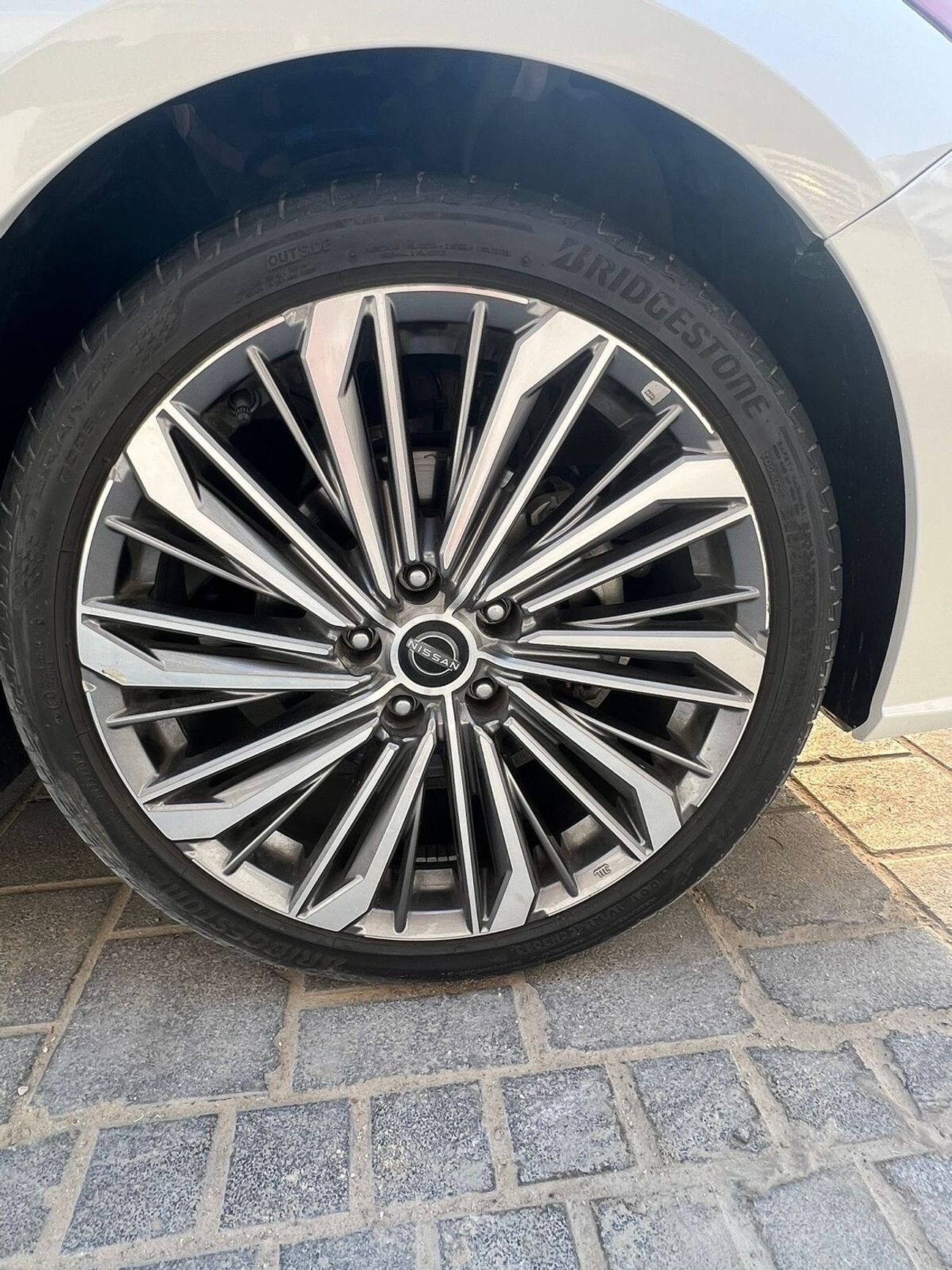 نيسان ألتيما