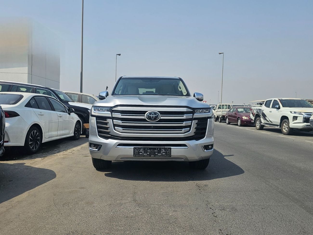 Toyota Land Cruiser VX LHD 3.5L Twin-Turbo V6 Petrol Engine Automatic transmission 4WD 7 Seats 5 Doors