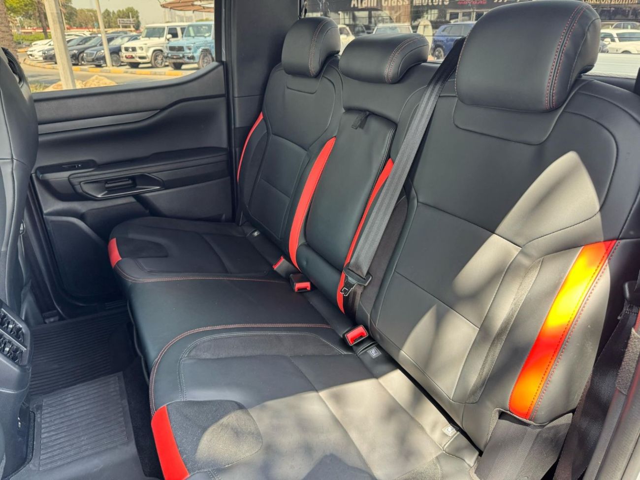 Ford Ranger Raptor **2024**GCC SPEC UNDER WARRANTY AND SERVICE NEAT AND CLEAN