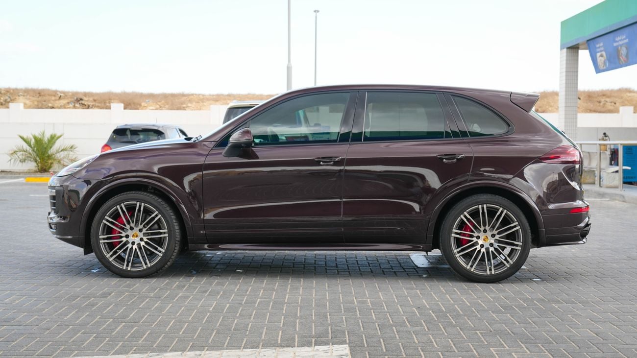 Porsche Cayenne GTS 4.8L
