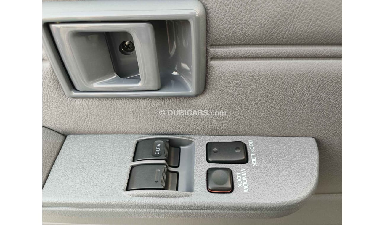 Toyota Land Cruiser 70 4.2L V6 Diesel / Leather Seats / Differential Lock / Power Window (CODE # 67898)